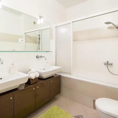 Lägenhet Comfort Luxe Adriatic View & Jacuzzi Znjan Beach *
