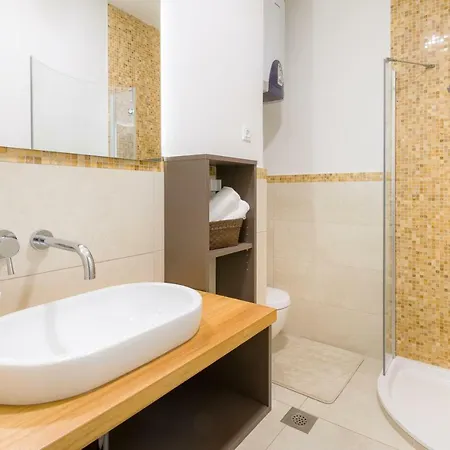Comfort Luxe Adriatic View & Jacuzzi Znjan Beach *